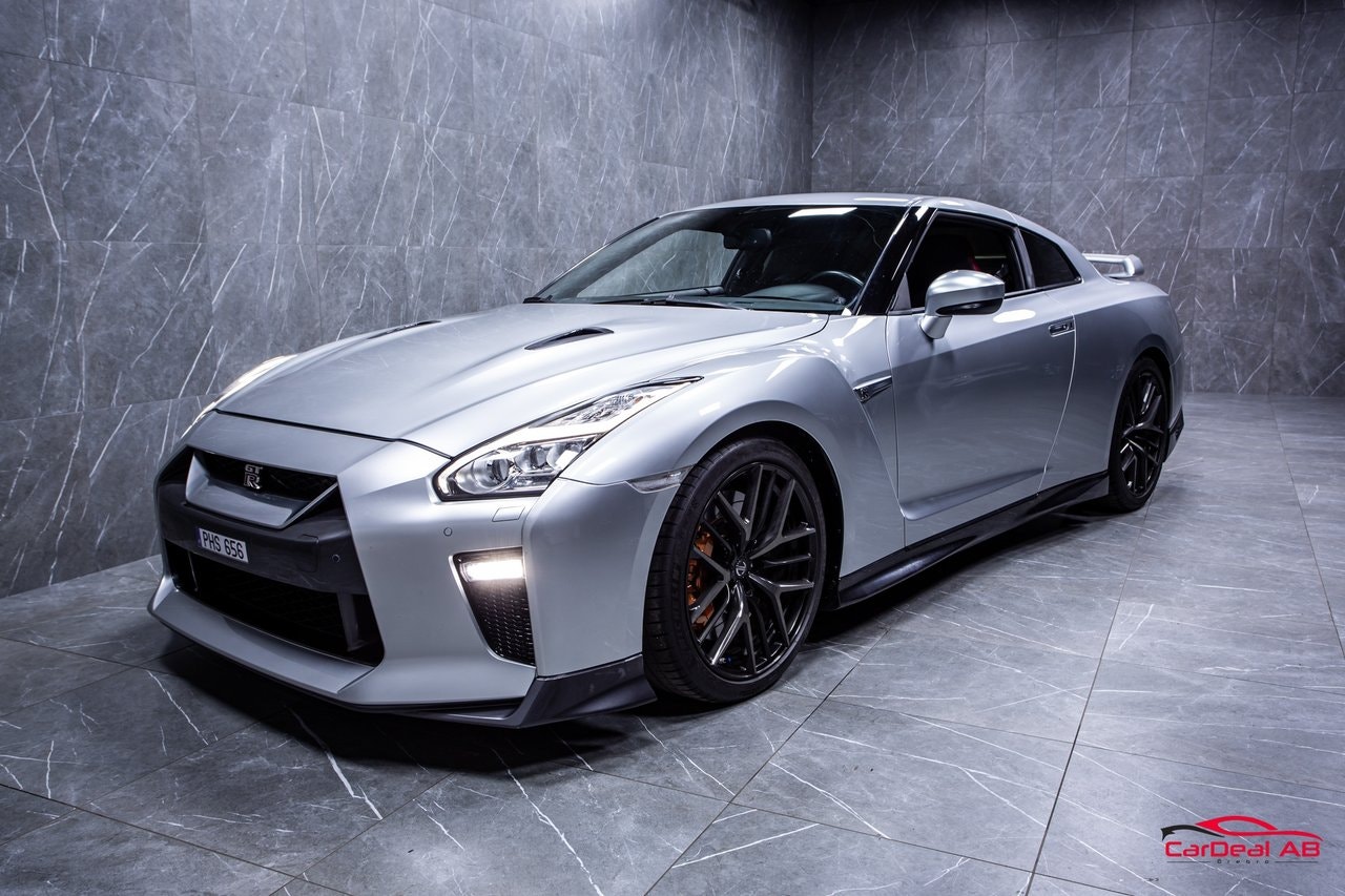 Nissan GT-R 3.8 V6 4x4 DCT, 570hp, 2018