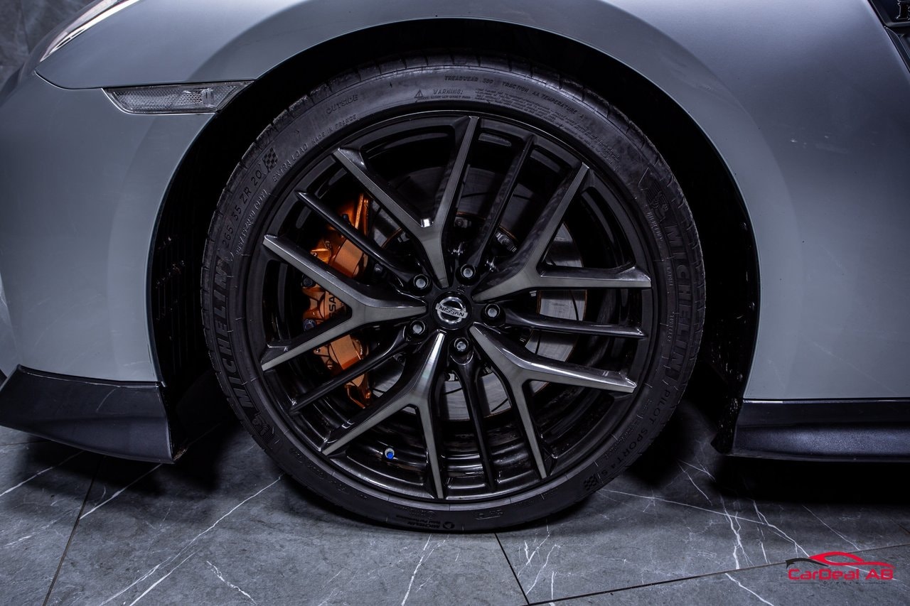 Nissan GT-R 3.8 V6 4x4 DCT, 570hp, 2018