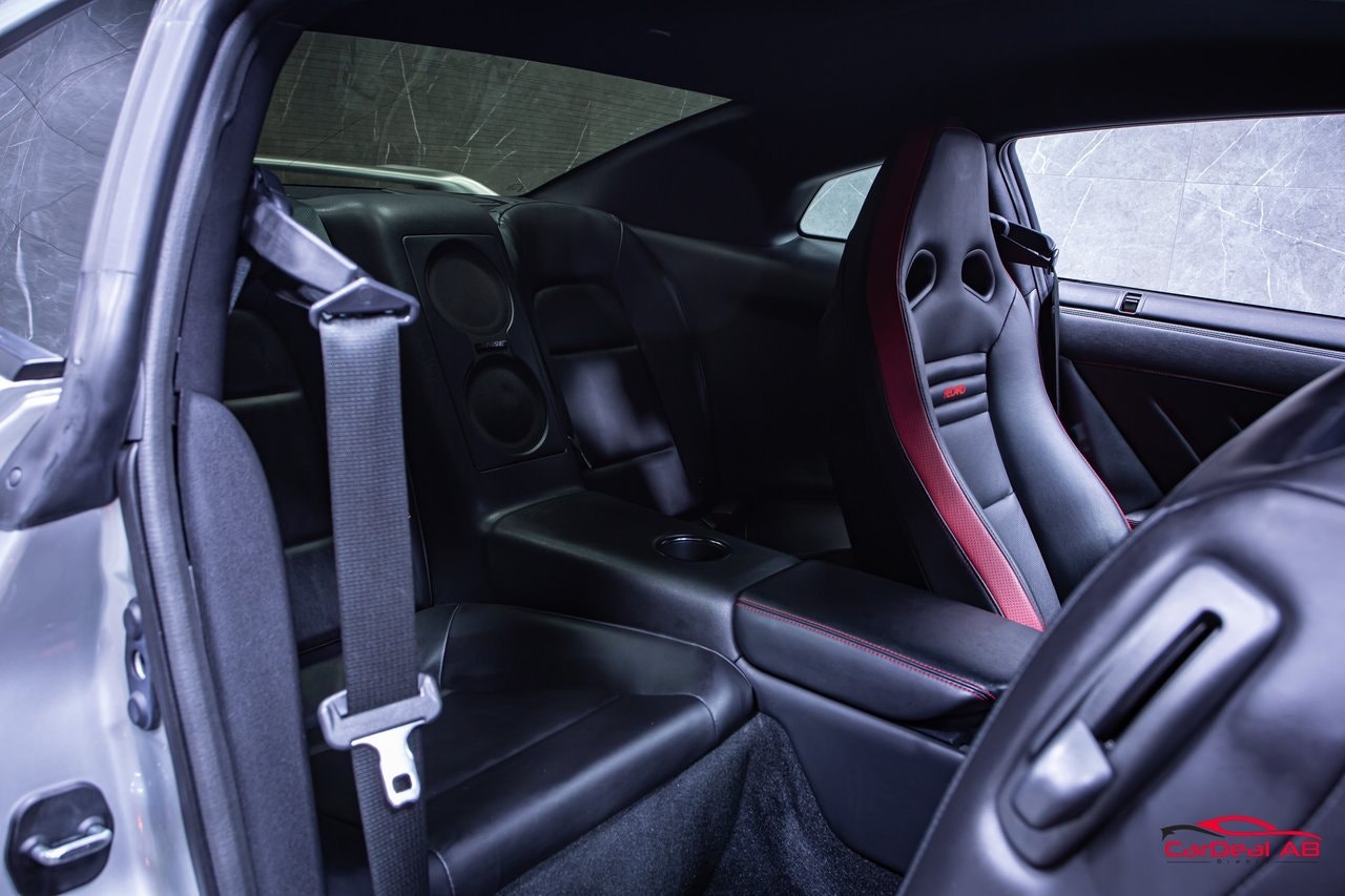 Nissan GT-R 3.8 V6 4x4 DCT, 570hp, 2018