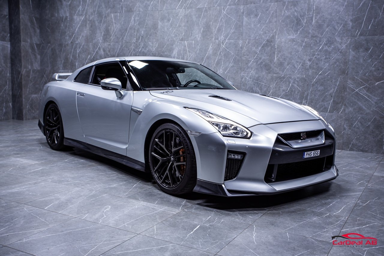Nissan GT-R 3.8 V6 4x4 DCT, 570hp, 2018