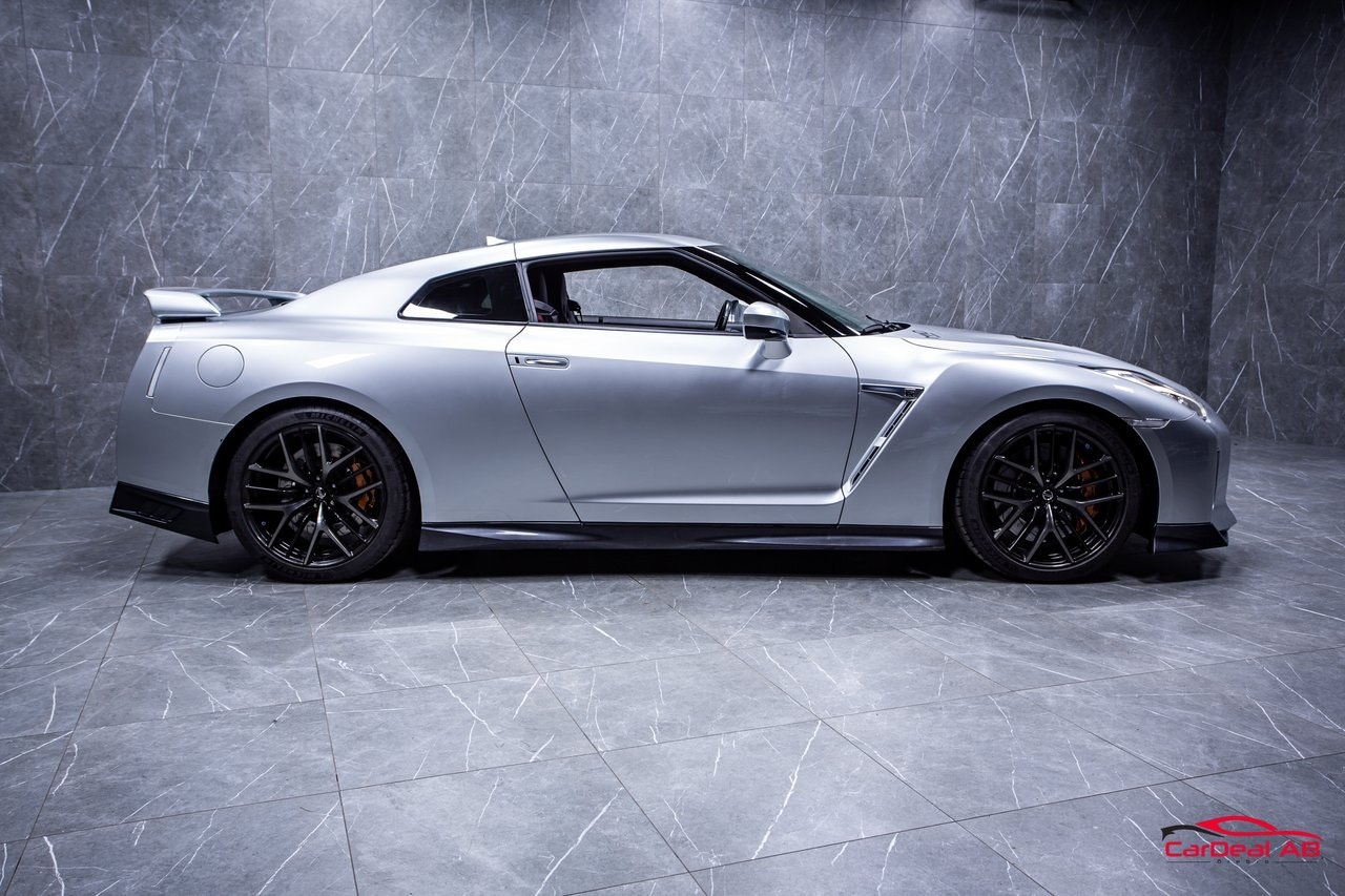Nissan GT-R 3.8 V6 4x4 DCT, 570hp, 2018