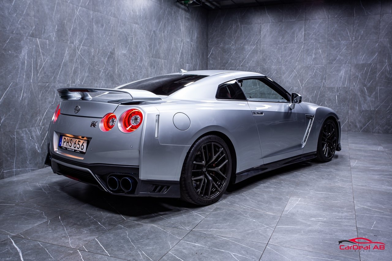 Nissan GT-R 3.8 V6 4x4 DCT, 570hp, 2018