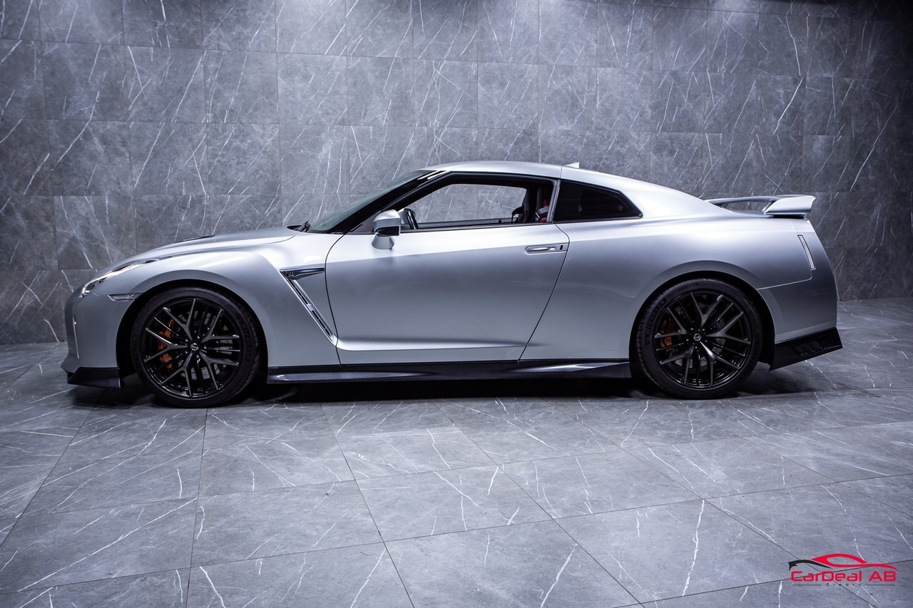 Nissan GT-R 3.8 V6 4x4 DCT, 570hp, 2018