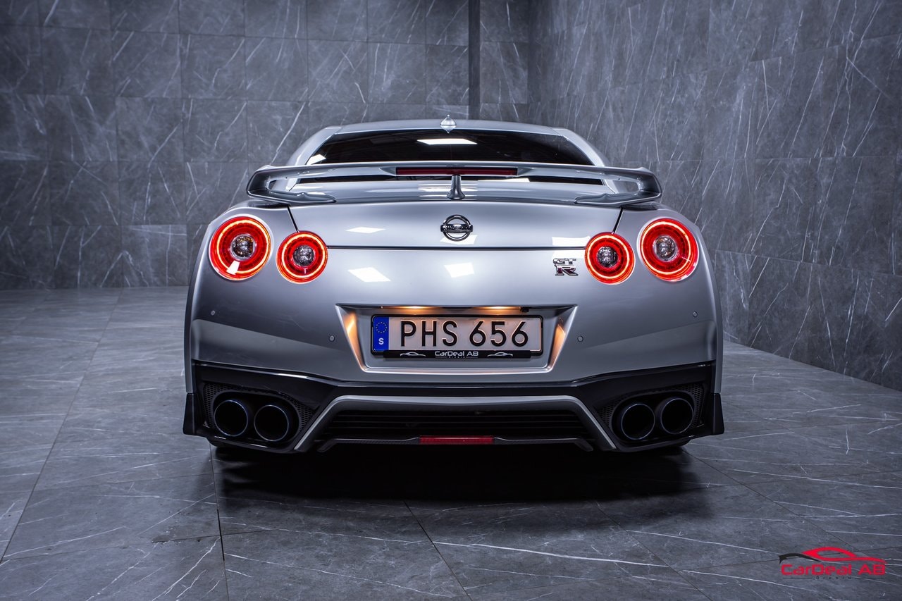 Nissan GT-R 3.8 V6 4x4 DCT, 570hp, 2018