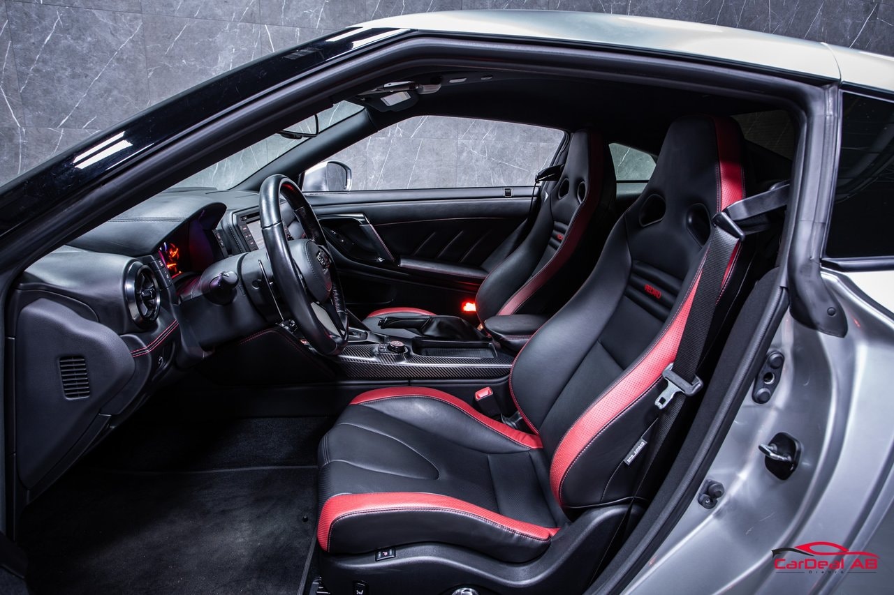 Nissan GT-R 3.8 V6 4x4 DCT, 570hp, 2018