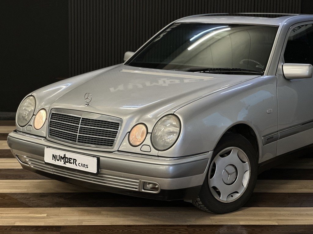 Mercedes-Benz E 200 Automatic, 136hp, 1997