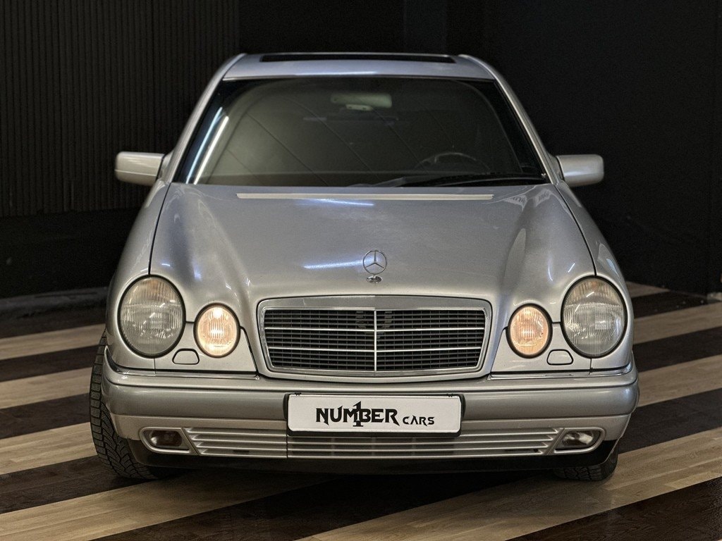 Mercedes-Benz E 200 Automatic, 136hp, 1997