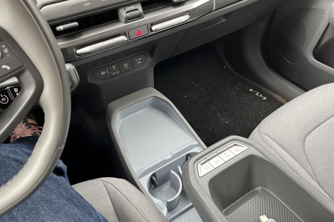 Kia EV3 Standard Range, 204hp, 2025