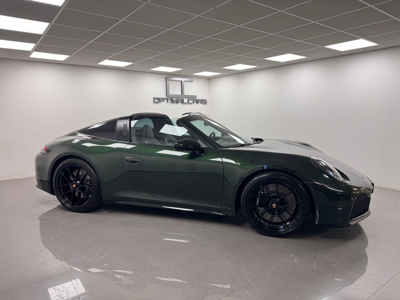 Porsche 911 Targa 4 GTS PDK, 541hp, 2026