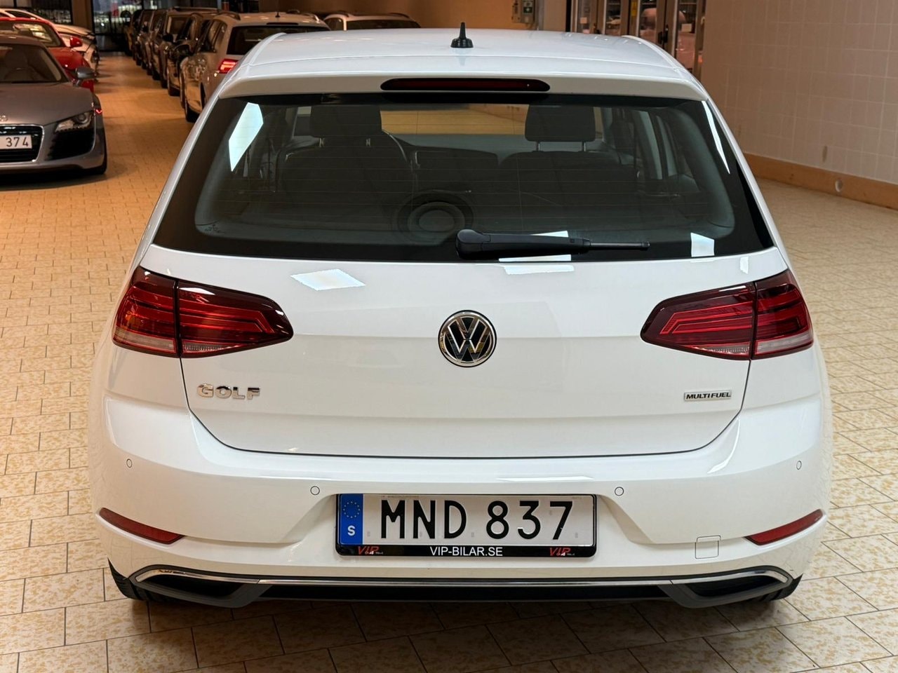 Car image 5