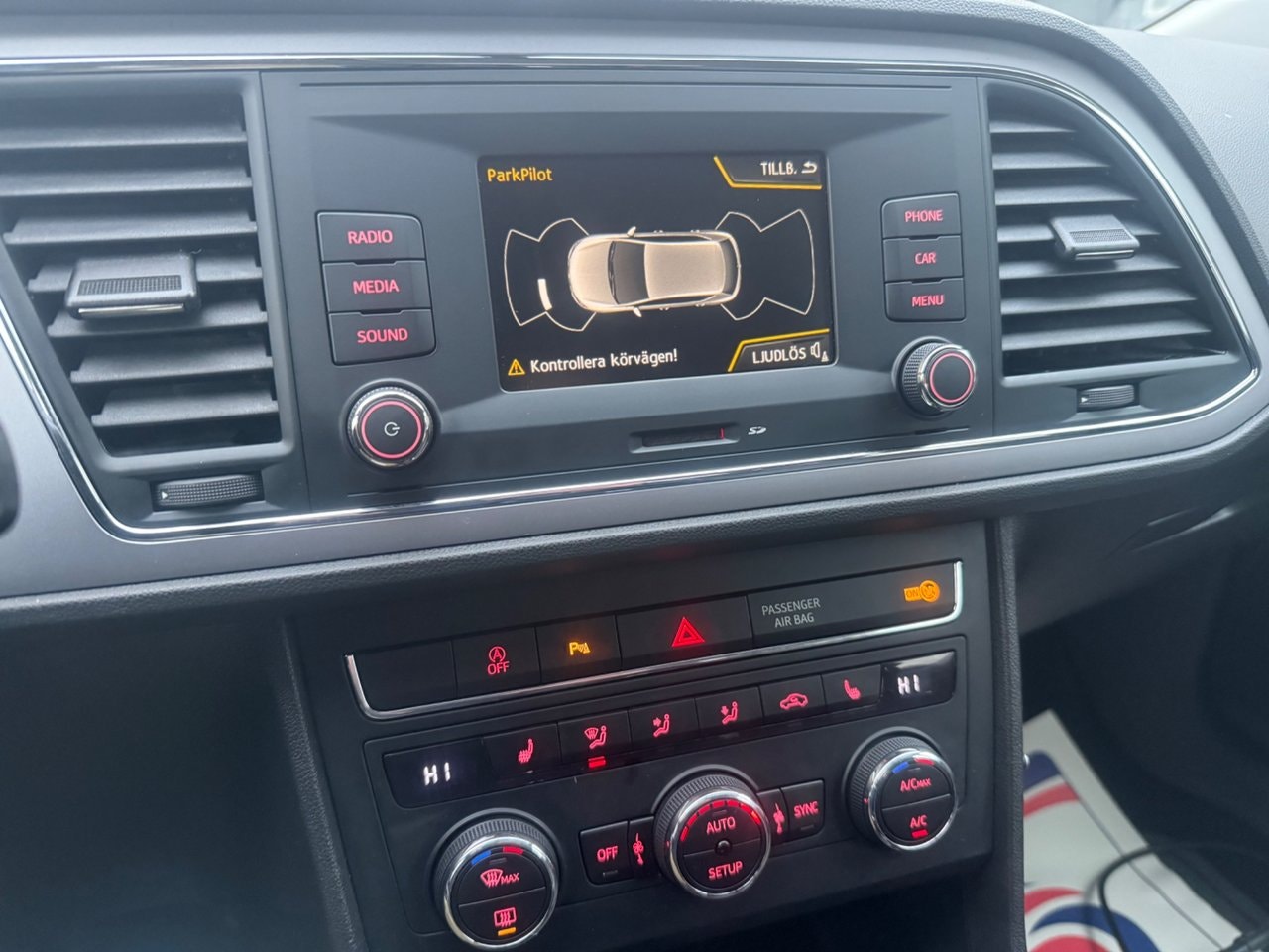 SEAT León 1.4 TGI DSG Sequential, 110hp, 2017