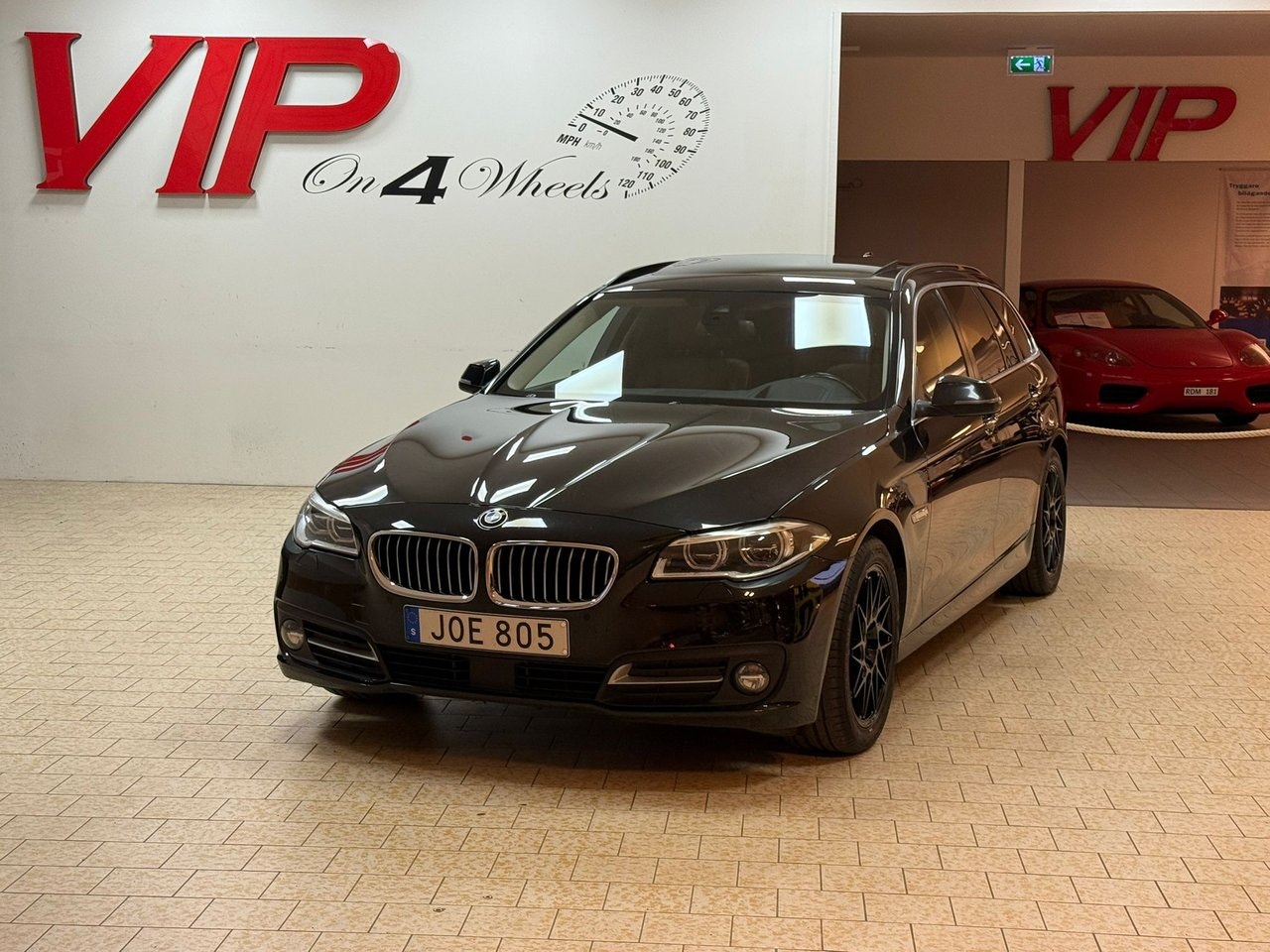 Car image 2