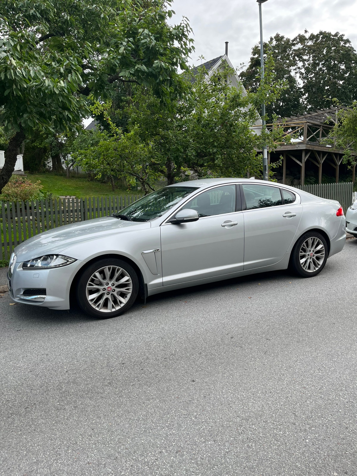 Jaguar XF 2.2 TDi4 Automatic, 8-trins, 200ps, 2014