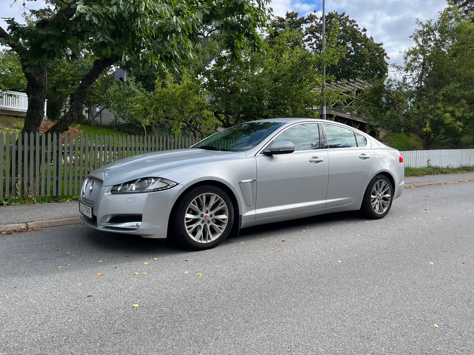 Jaguar XF 2.2 TDi4 Automatic, 8-trins, 200ps, 2014