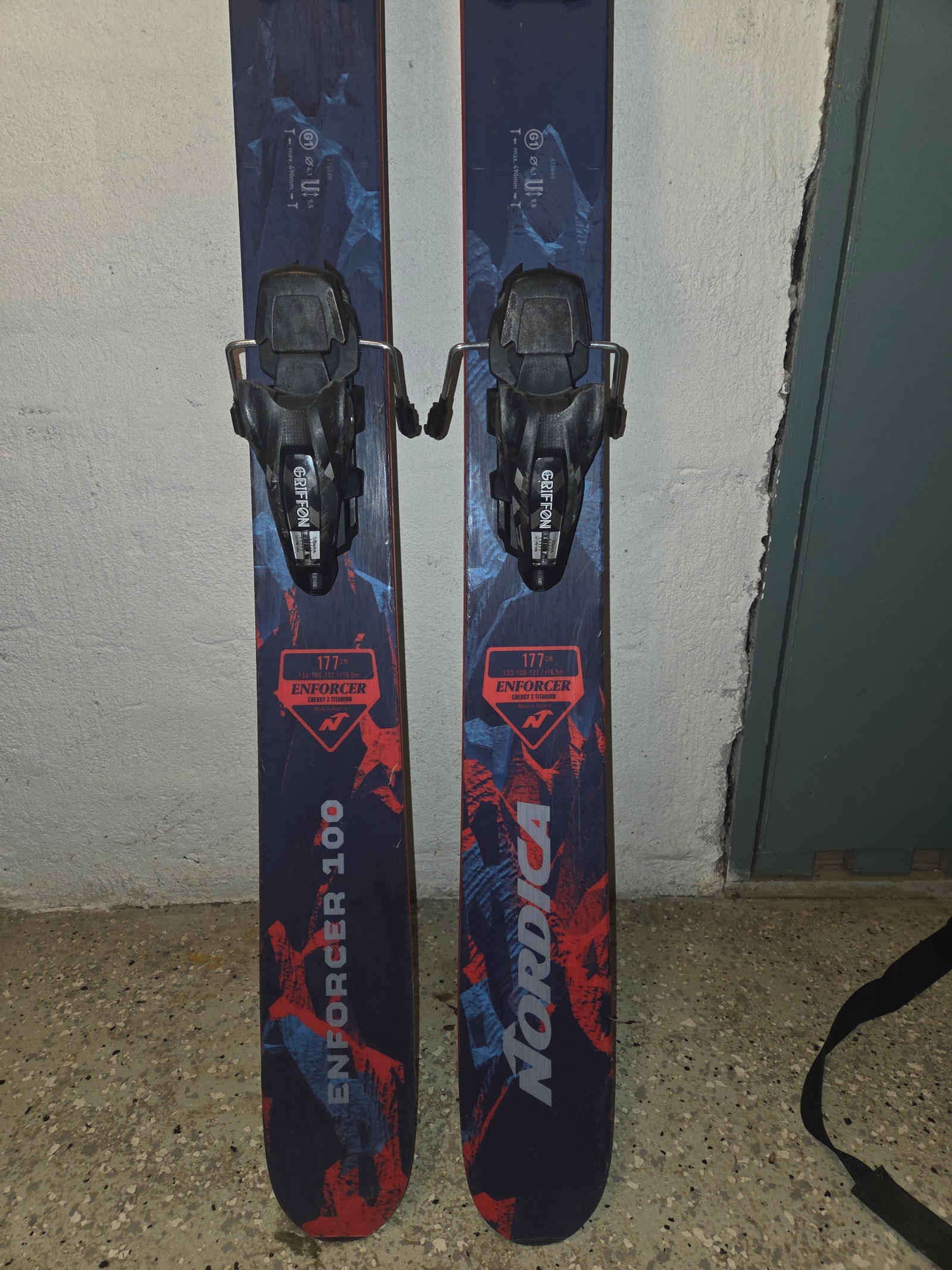 Nordica enforcer 100 + Marker griffon 13 id | Blocket