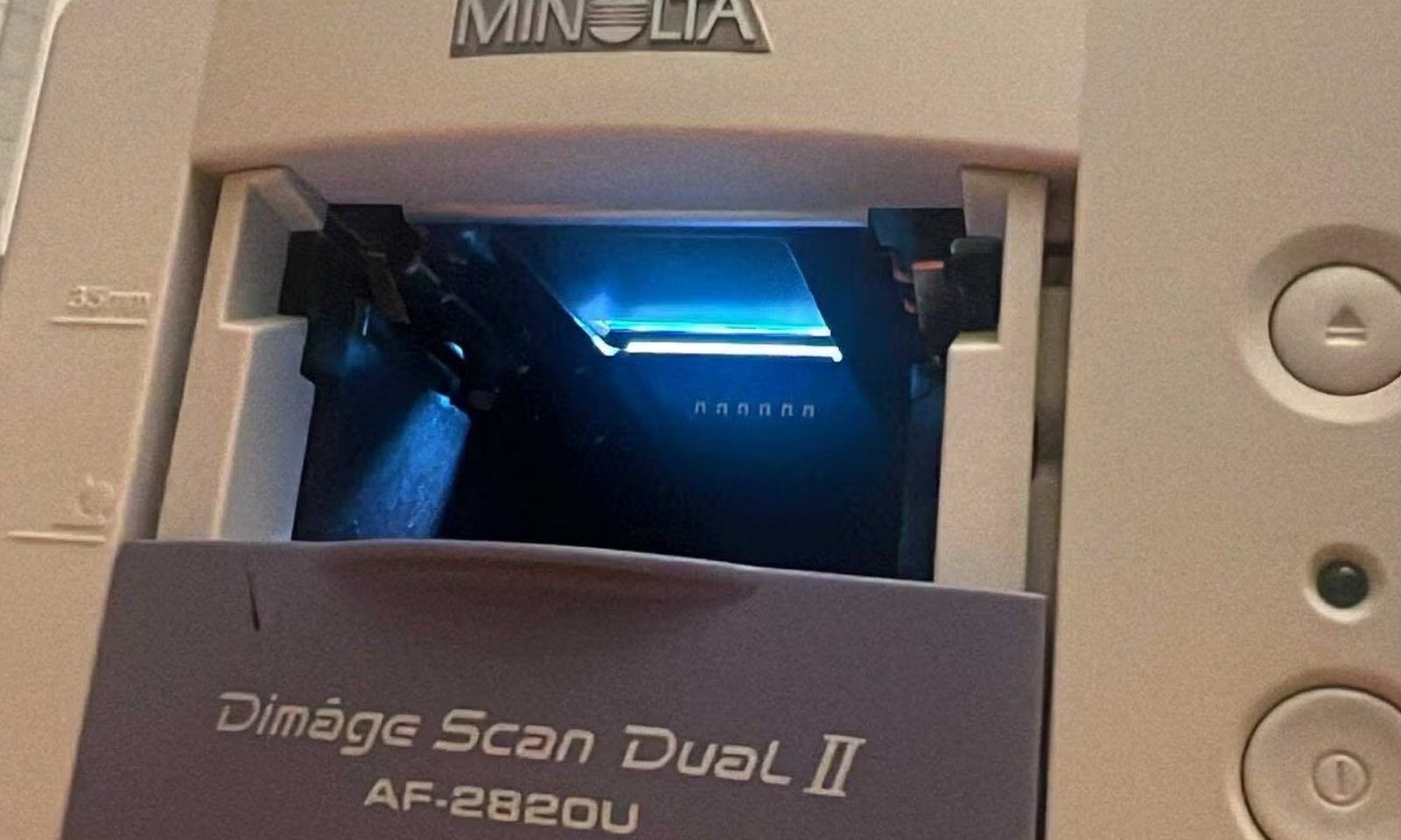 Minolta Dimage Scan Dual II AF-2820U | Blocket