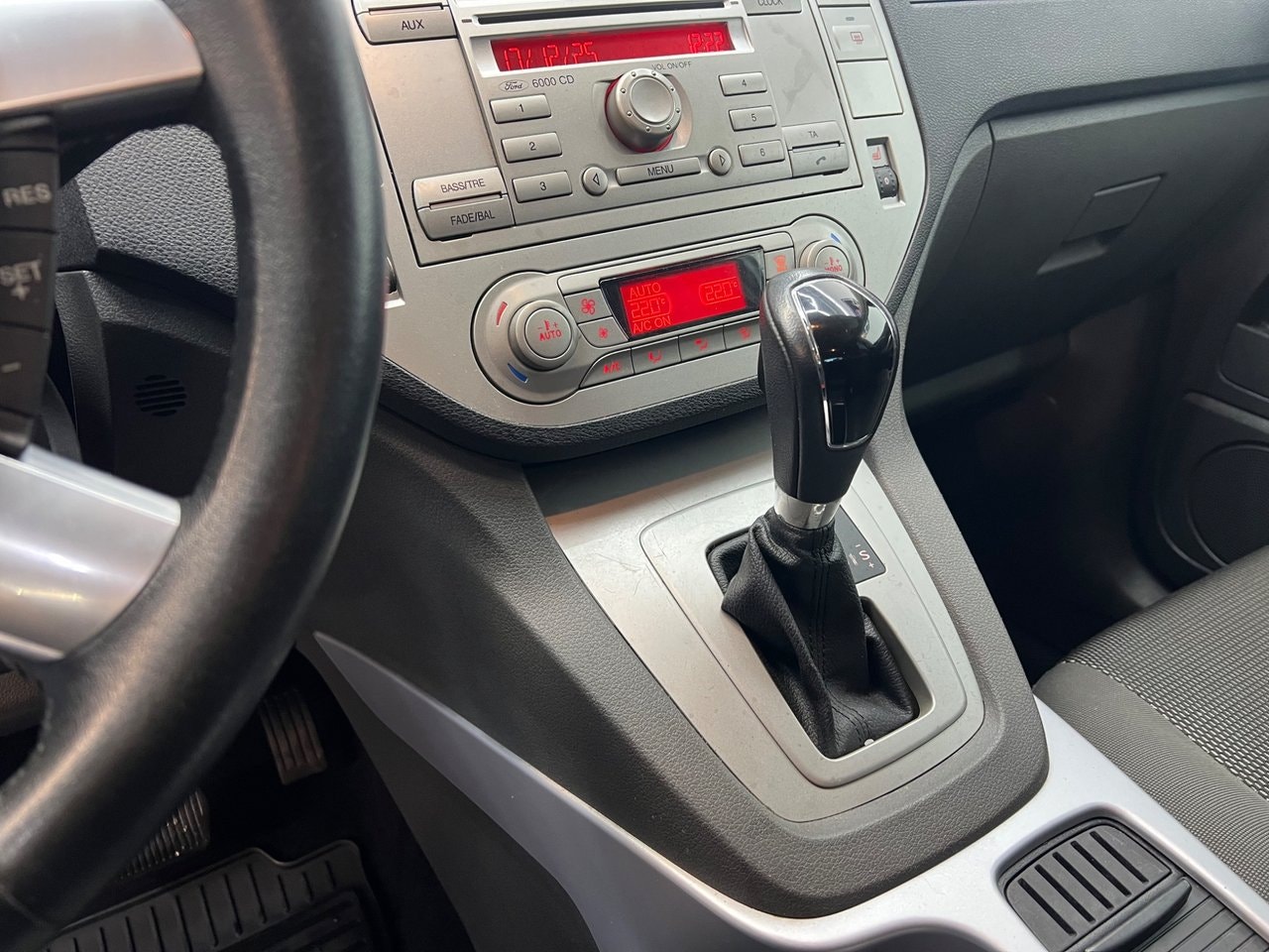 Ford Kuga 2.0 TDCi AWD Powershift, 140hk, 2011
