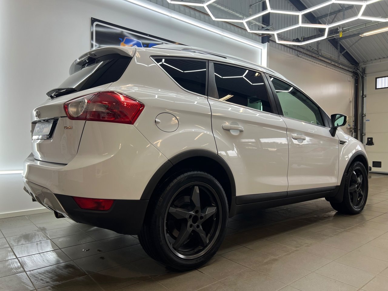 Ford Kuga 2.0 TDCi AWD Powershift, 140hk, 2011