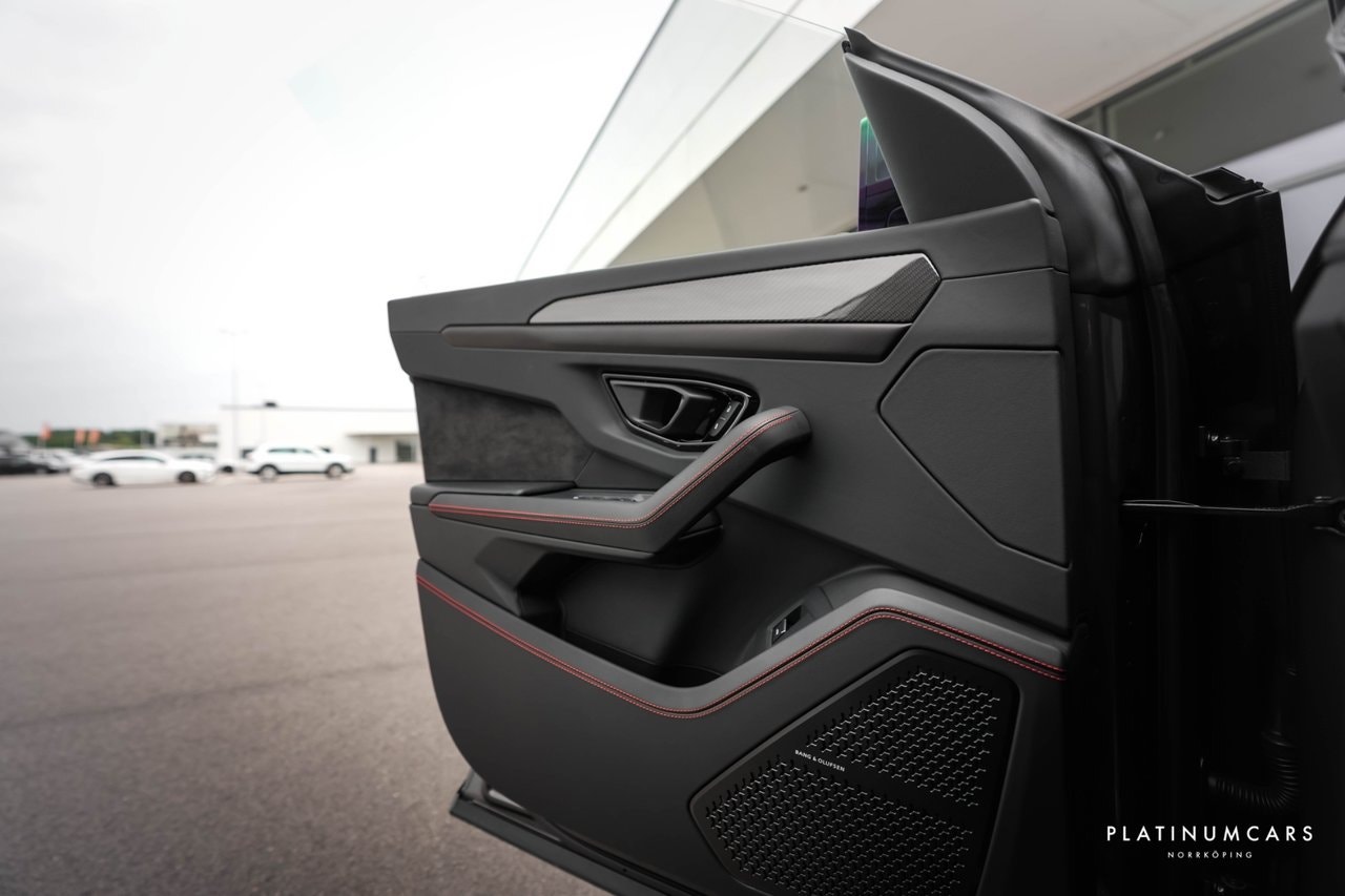 Lamborghini Urus S Automatic, 8-trins, 666ps, 2024