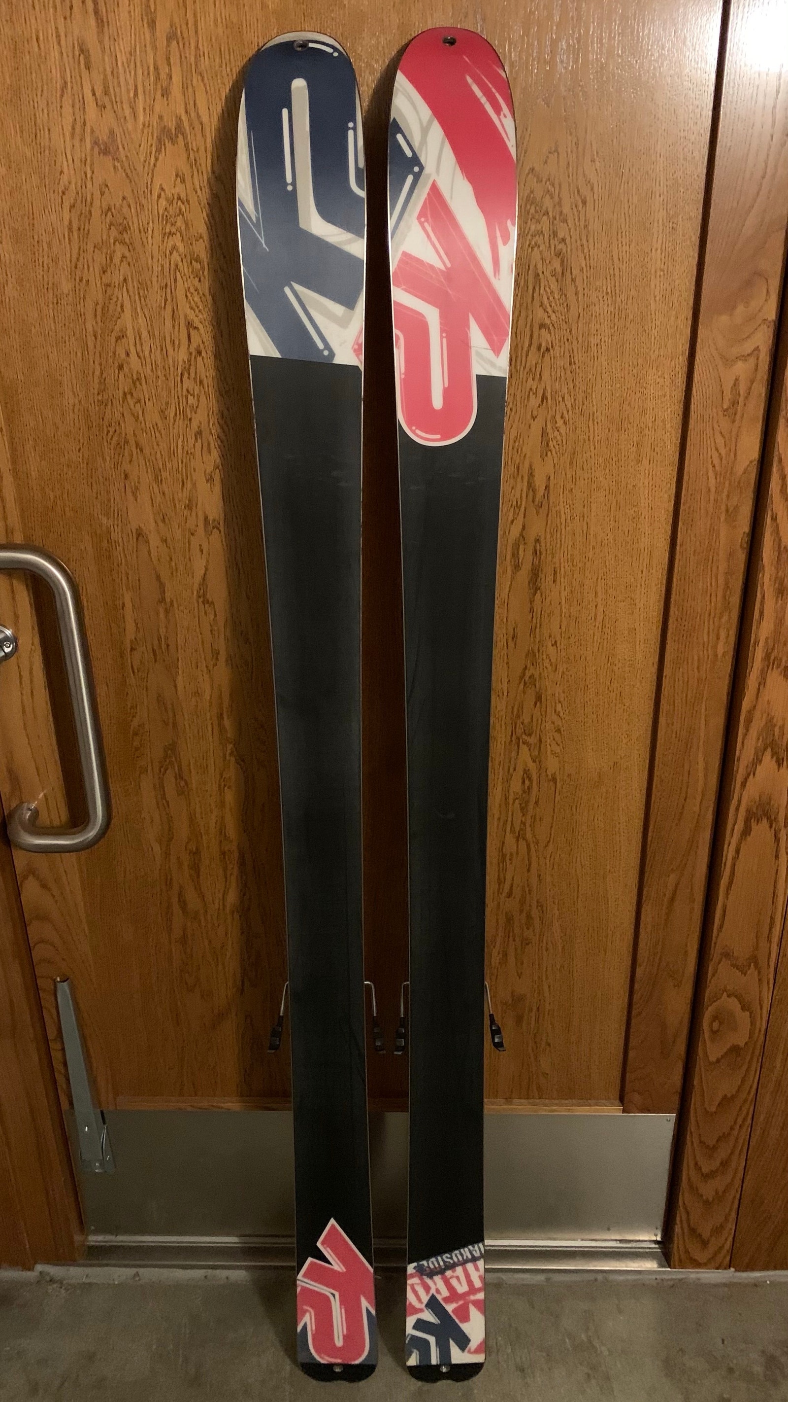 burton charger 61 snowboard Burton Charger 56 Snowboard with Salomon Bindings