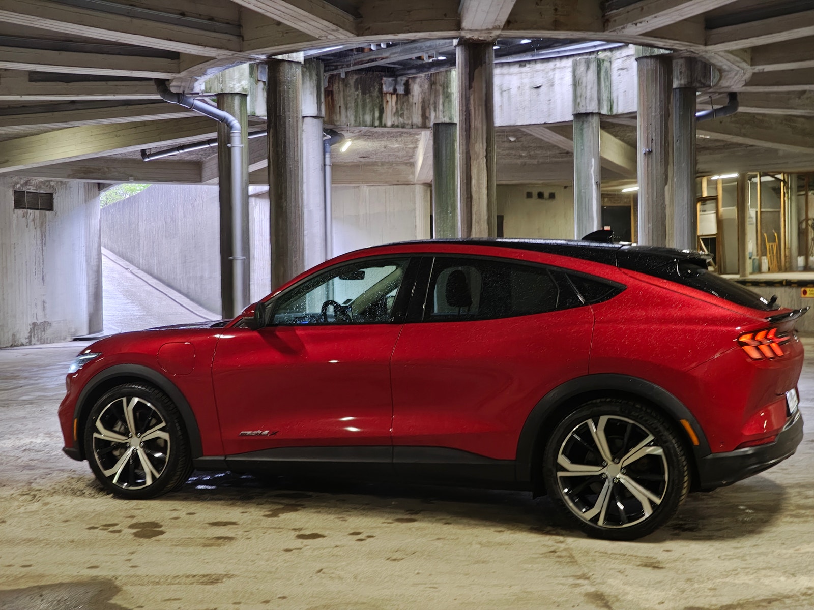 Ford Mustang Mach-E Long Range, 294hp, 2021