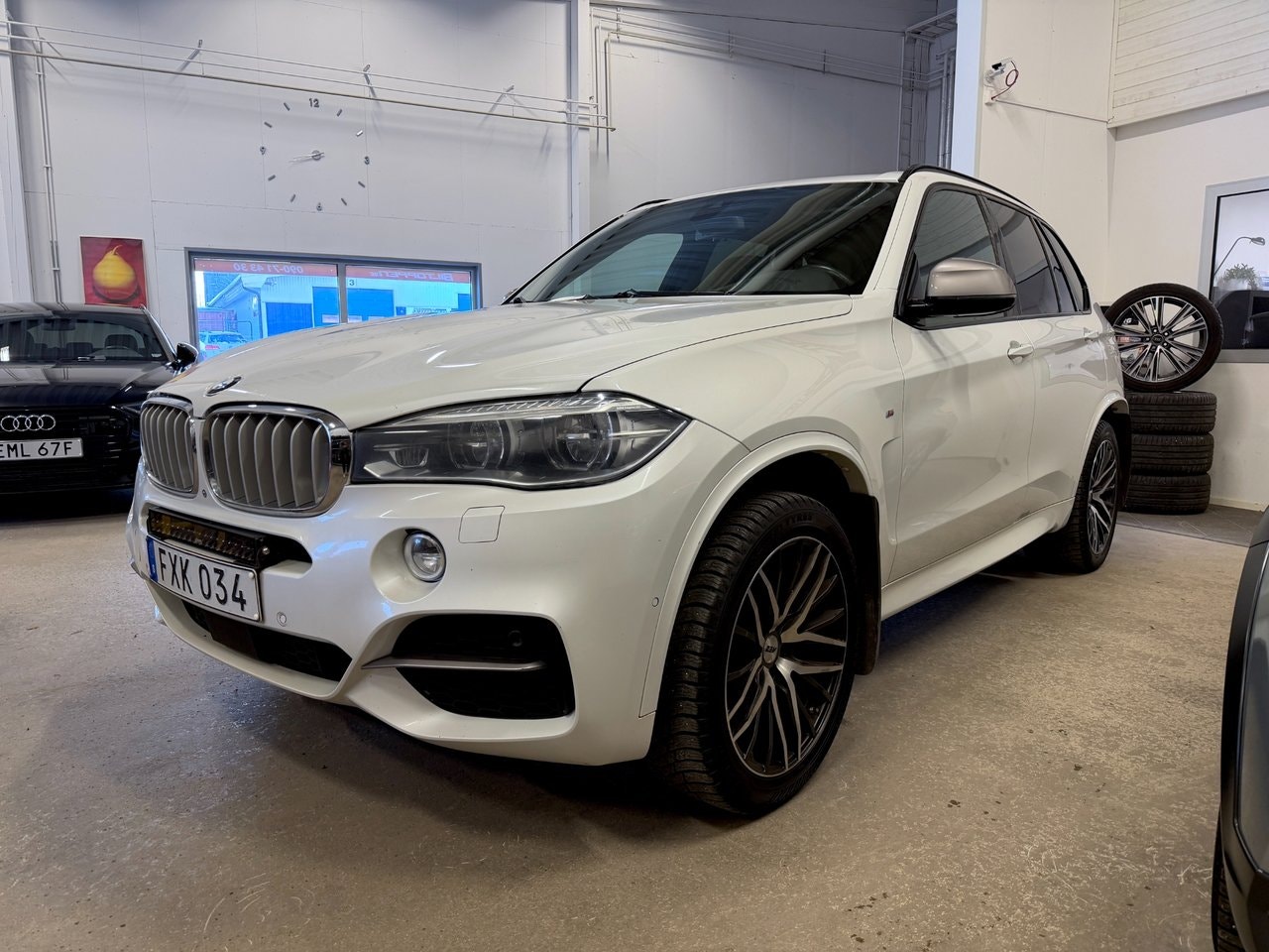 BMW X5 381 hp