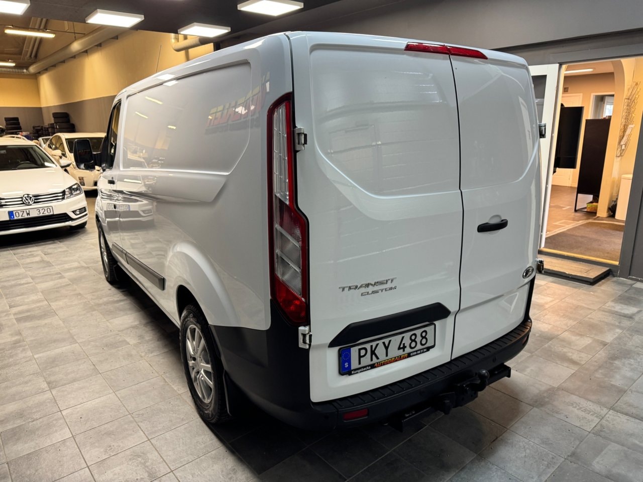Ford Transit Custom 290 2.0 TDCi SelectShift, 6-trinn, 130hk, 2017