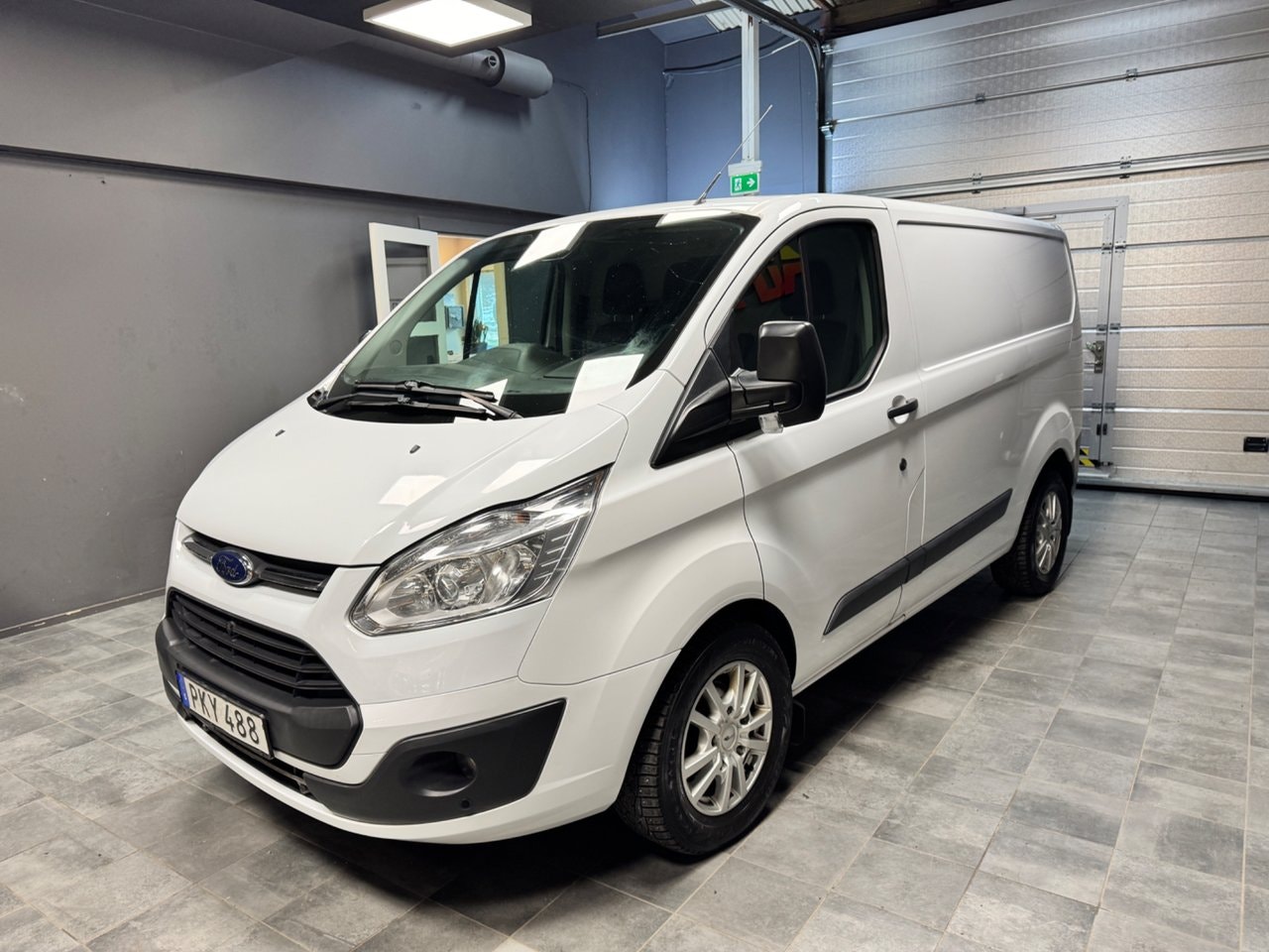 Ford Transit Custom 290 2.0 TDCi SelectShift, 6-trinn, 130hk, 2017