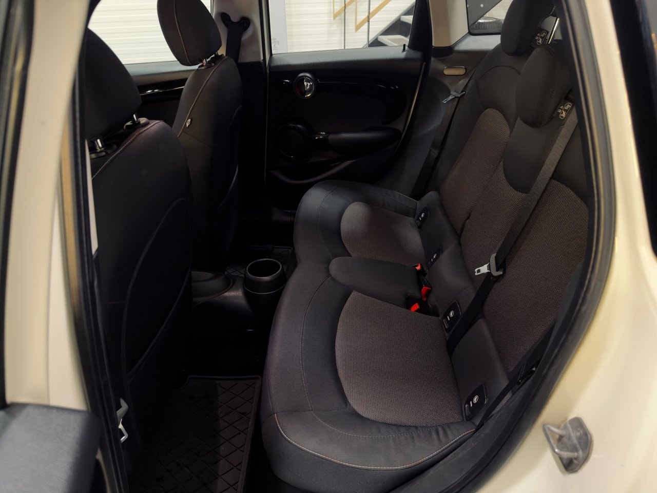 MINI One D 5-door Manual, 6-trins, 95ps, 2015