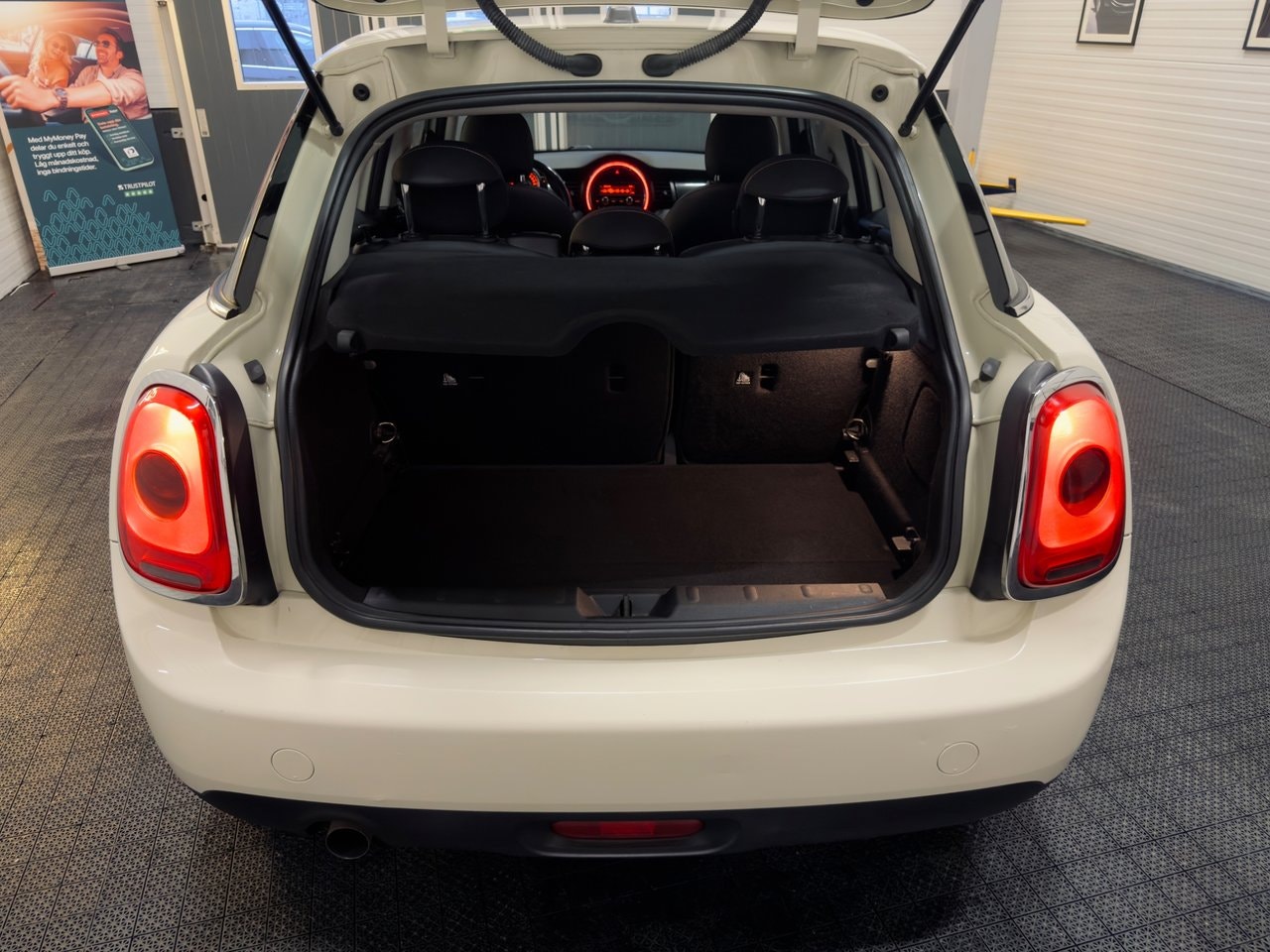 MINI One D 5-door Manual, 6-trins, 95ps, 2015