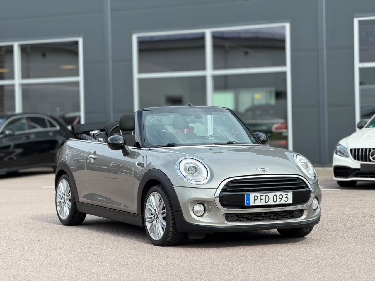 MINI Cooper Convertible Automatic, 136hp, 2017