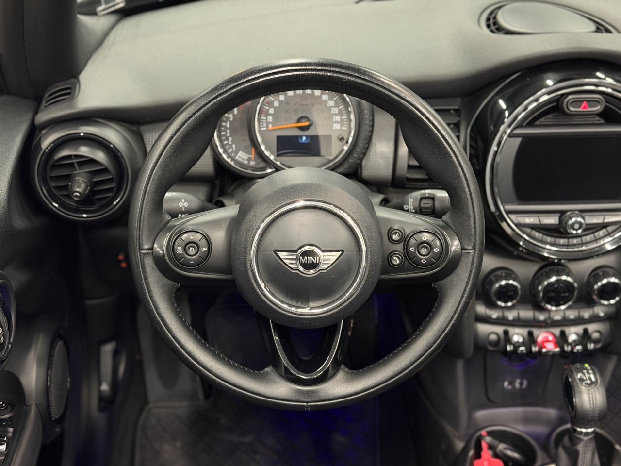 MINI Cooper Convertible Automatic, 136hp, 2017