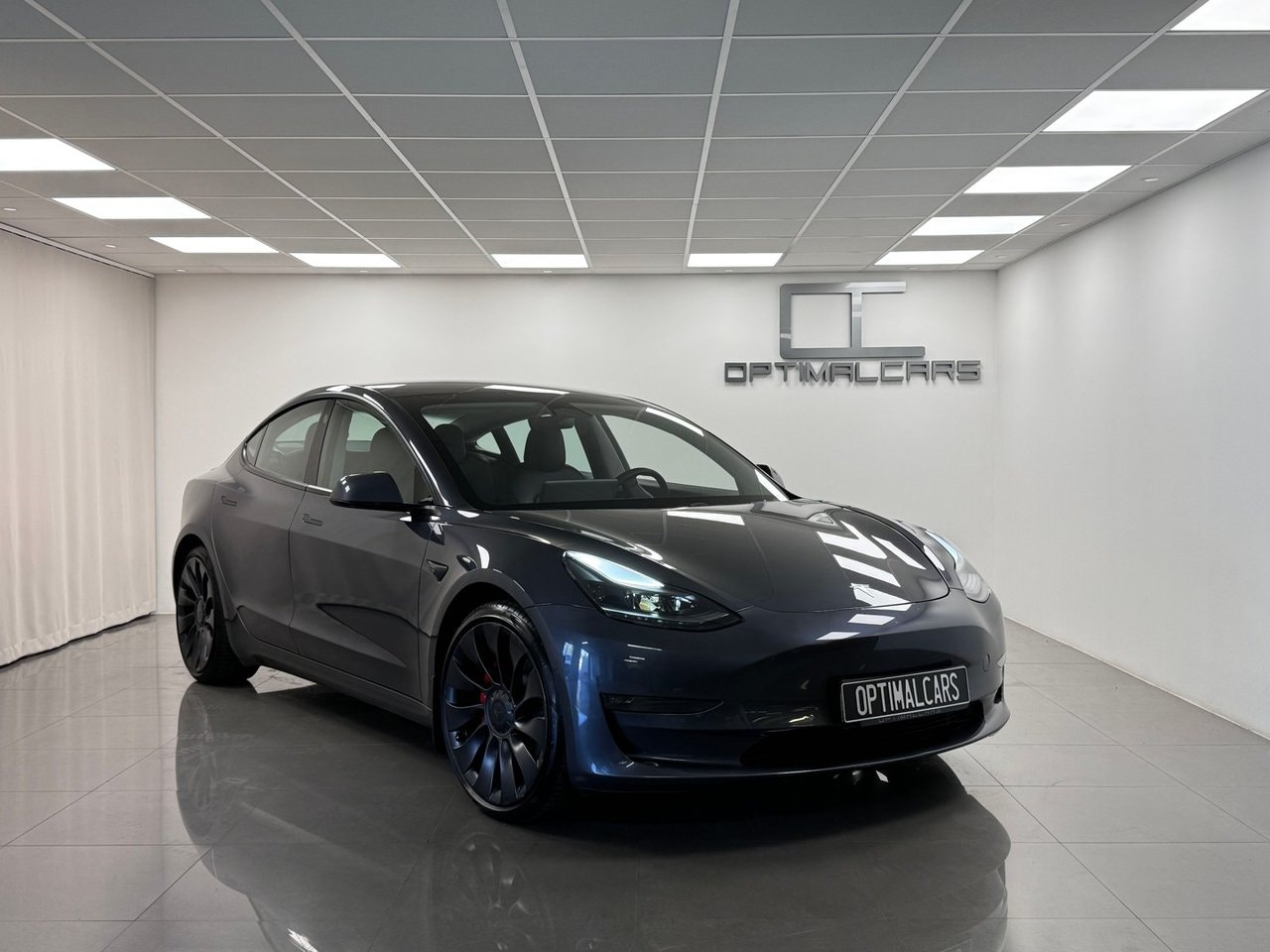 Tesla Model 3 513 hp