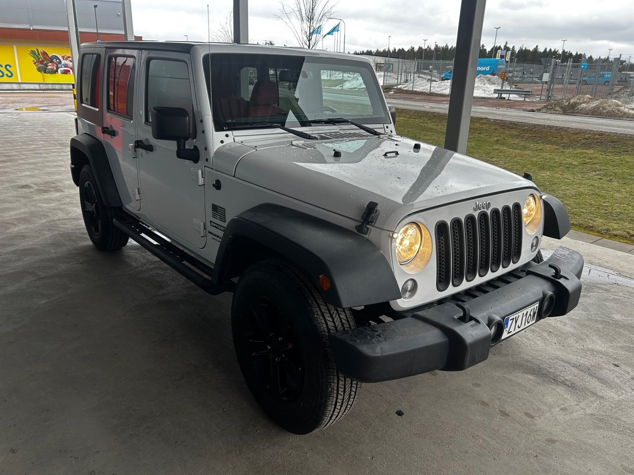Jeep Wrangler 284 л.с.