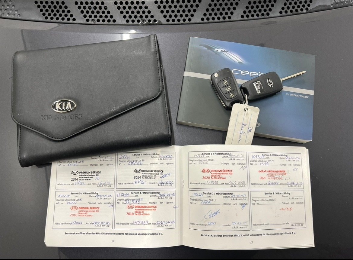 Kia cee'd 1.6 CRDi Manual, 128hp, 2013