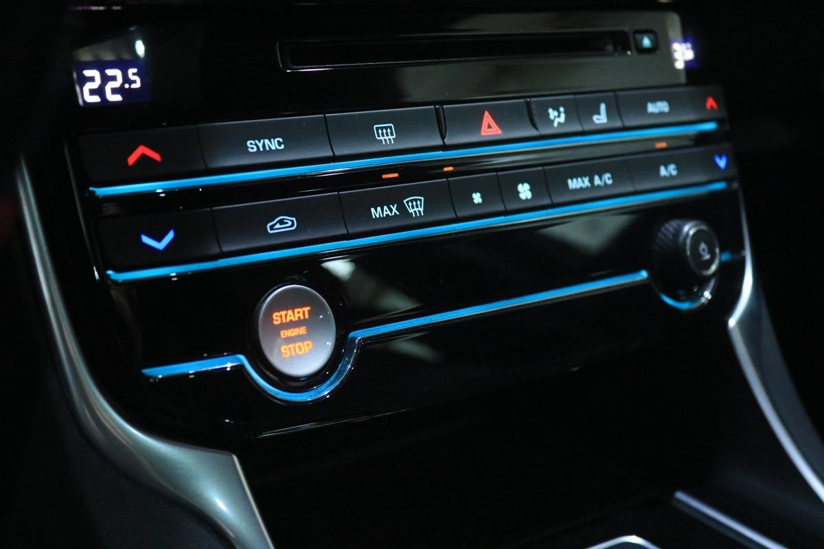 Jaguar XE 20t Automatisk, 8-trinn, 200hk, 2018