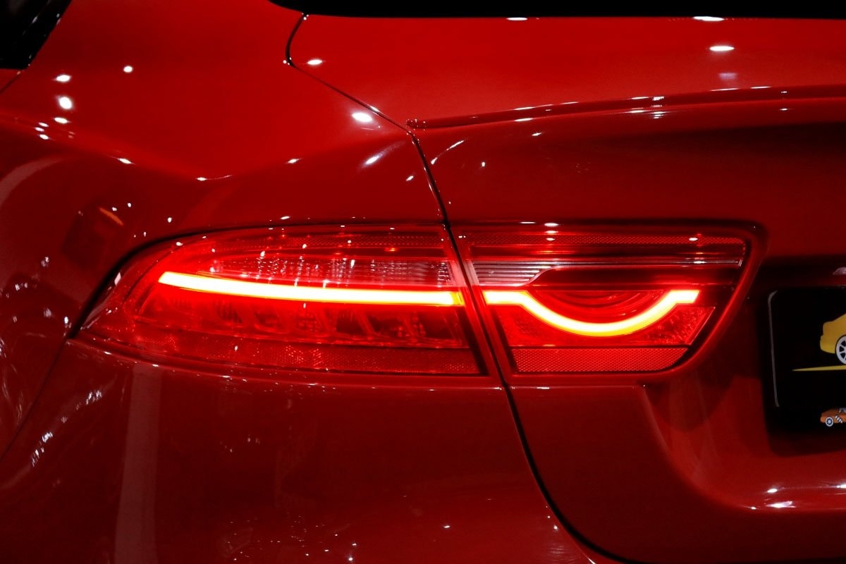 Jaguar XE 20t Automatisk, 8-trinn, 200hk, 2018