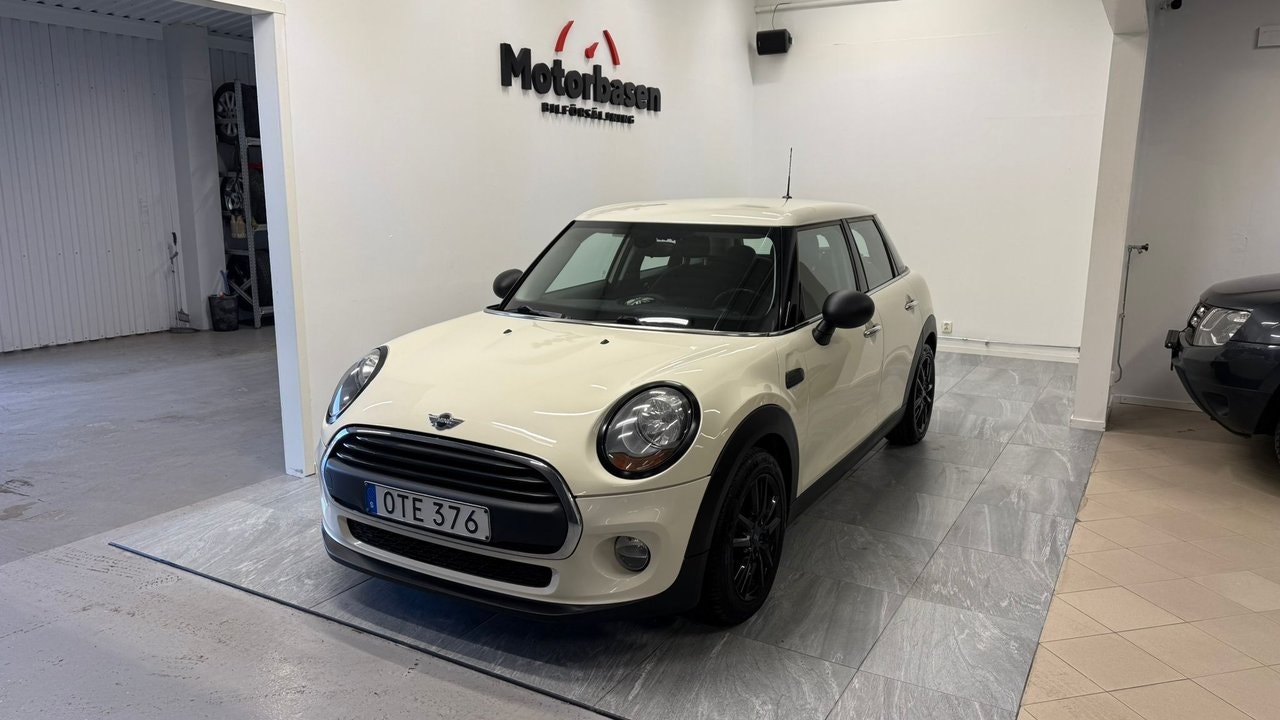 MINI One 5-door Manual, 102hp, 2015