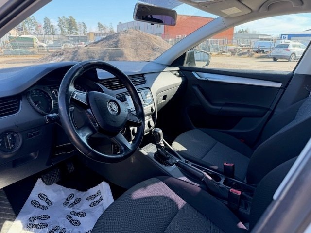 Škoda Octavia Combi 1.6 TDI DSG Sequential, 7-trins, 105ps, 2015