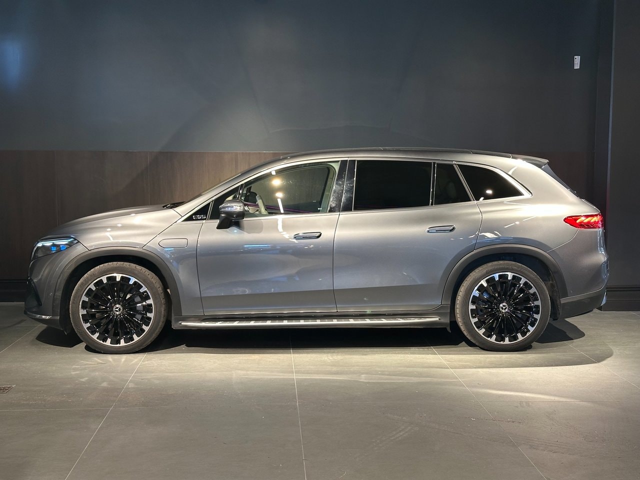 Mercedes-Benz EQS450 SUV 360 л.с.