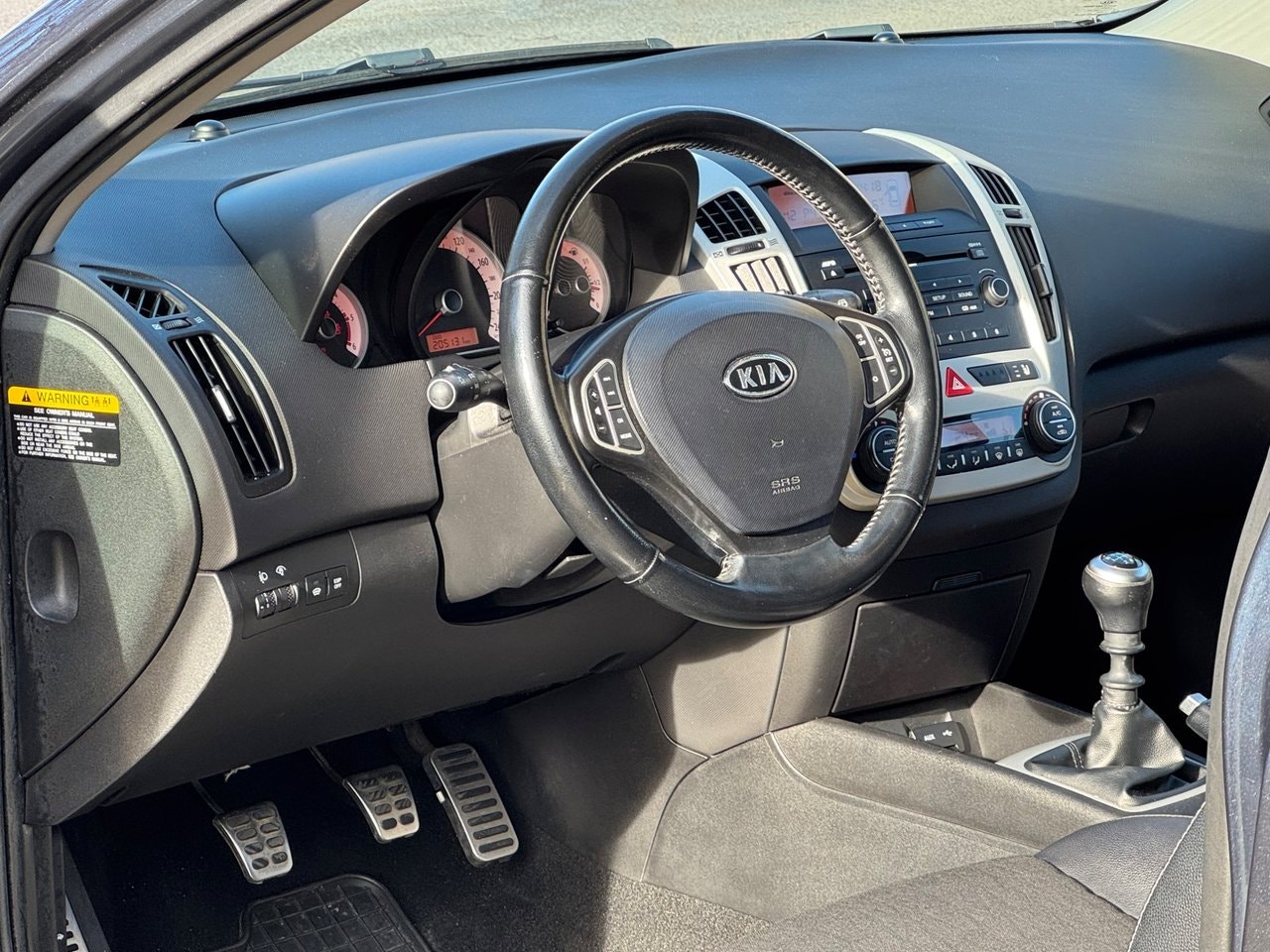 Kia pro_cee'd 2.0 CRDi Manual, 140hp, 2008