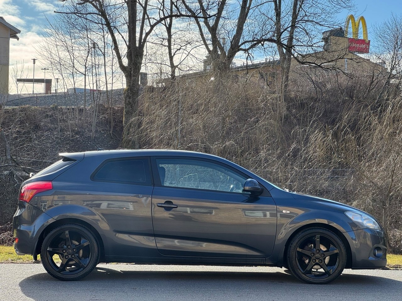 Kia pro_cee'd 2.0 CRDi Manual, 140hp, 2008