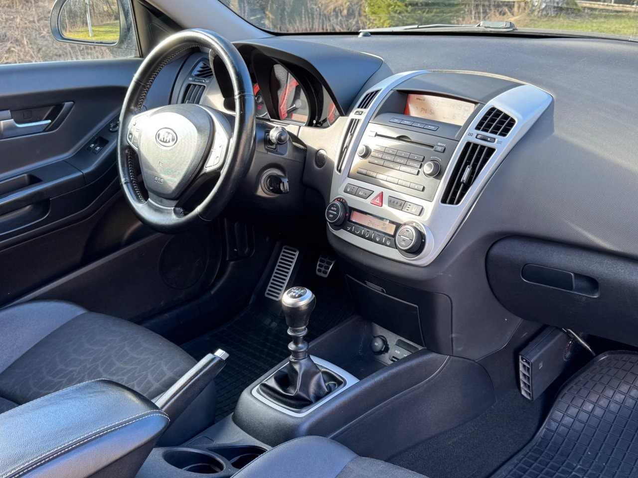 Kia pro_cee'd 2.0 CRDi Manual, 140hp, 2008