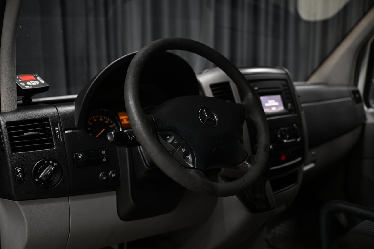 Mercedes-Benz Sprinter 316 CDI Chassis Cab 2.2 Automatic, 163hp, 2011