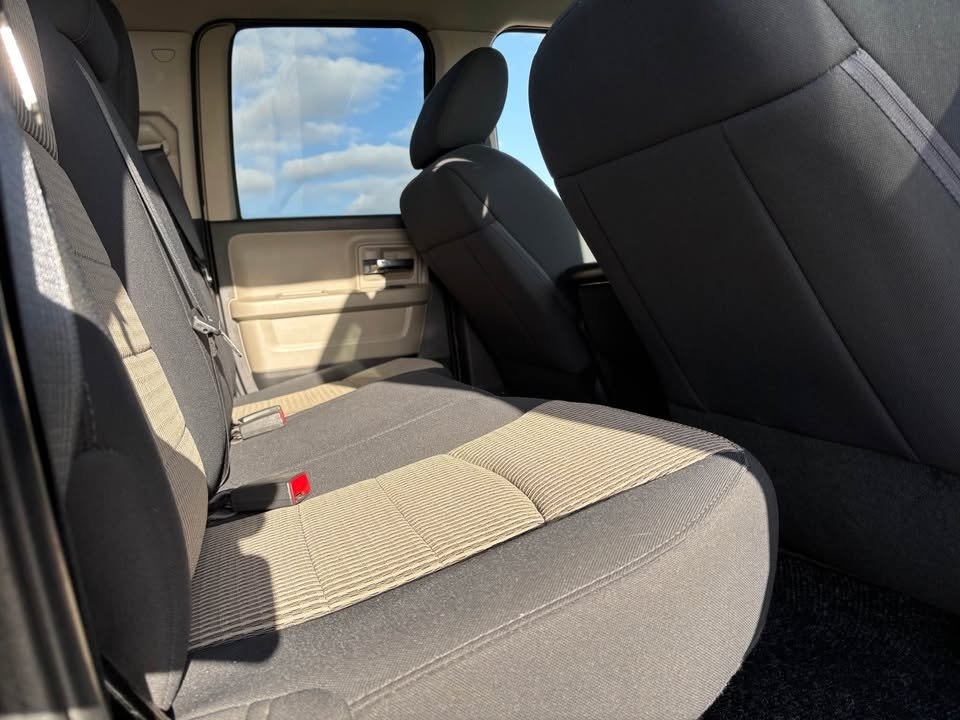 RAM 1500 Quad Cab 4.7 V8 Flex Fuel Automatisk, 6-trinn, 314hk, 2012