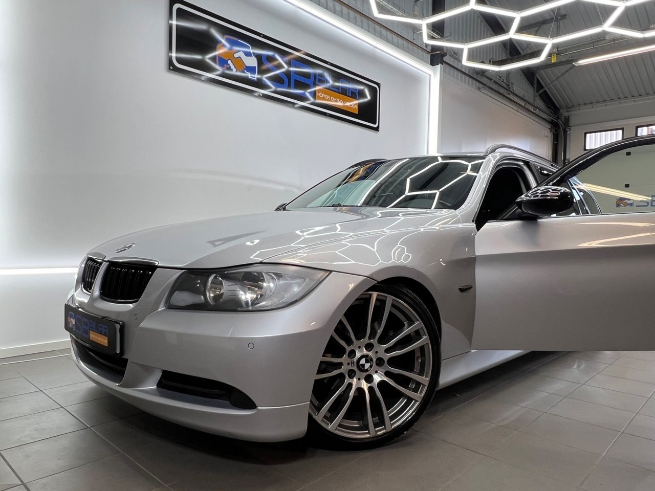 BMW 320d Touring Automatic, 6-trins, 163ps, 2006