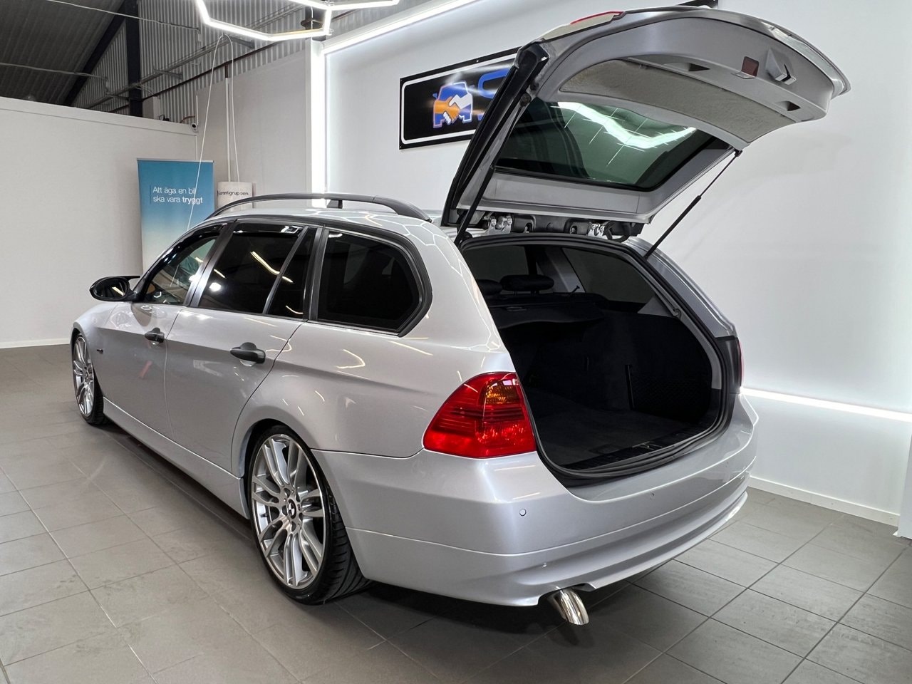 BMW 320d Touring Automatic, 6-trins, 163ps, 2006