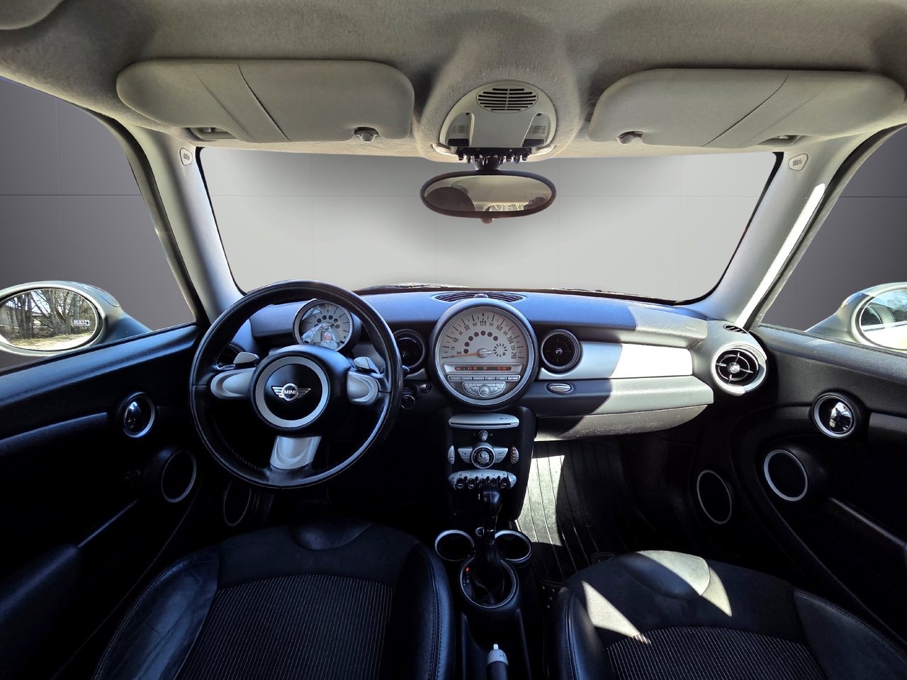 MINI Cooper Automatic, 6-trins, 120ps, 2007