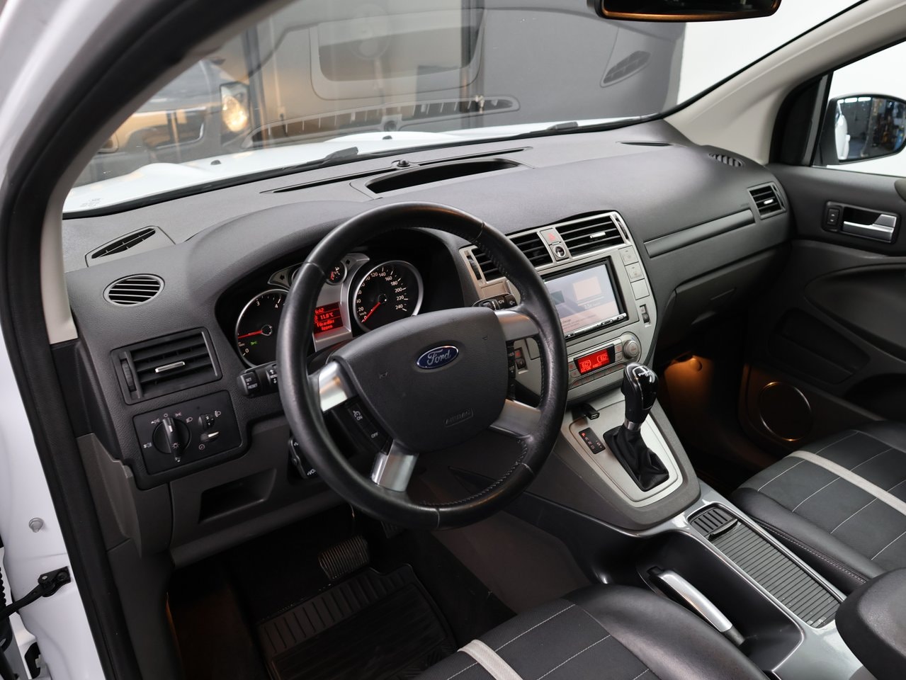 Ford Kuga 2.0 TDCi AWD Powershift, 163hp, 2012