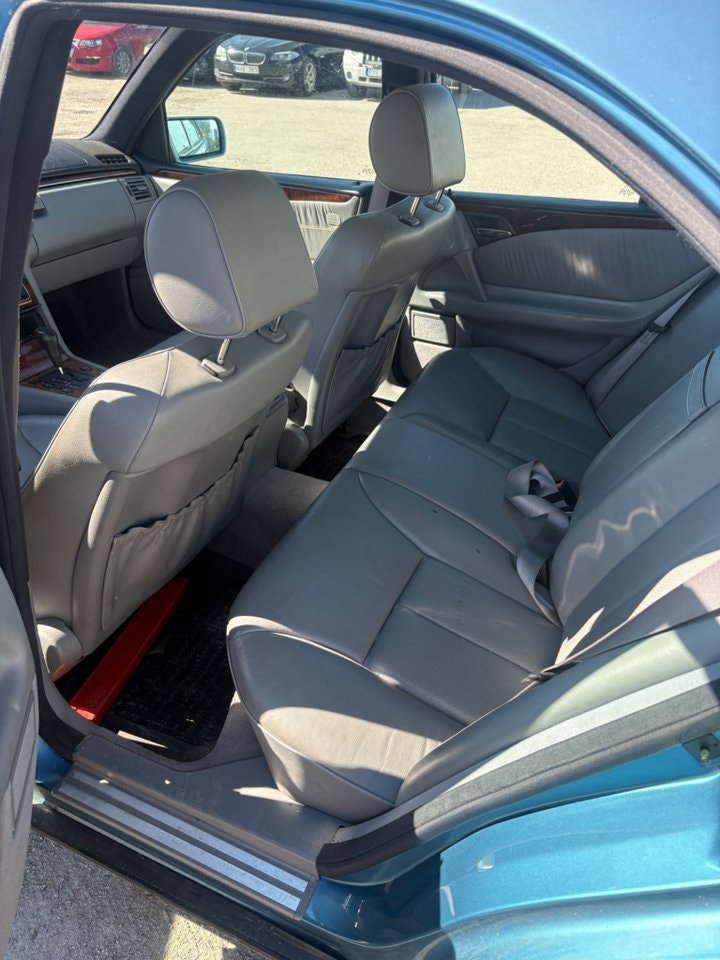 Mercedes-Benz E 280 Automatisk, 5-trinn, 204hk, 1998